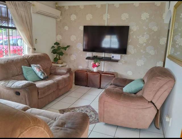 4 BEDROOM HOUSE FOR SALE IN SOUTHGATE